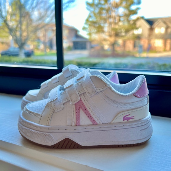 Lacoste Size 5 Toddler sneakers - Picture 3 of 4